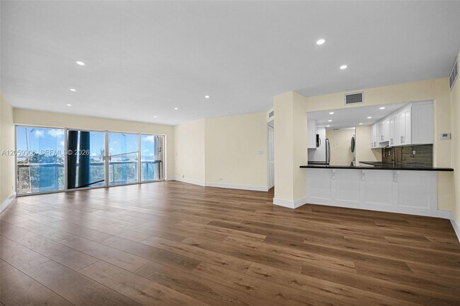 Building Photo - 2451 Brickell Ave