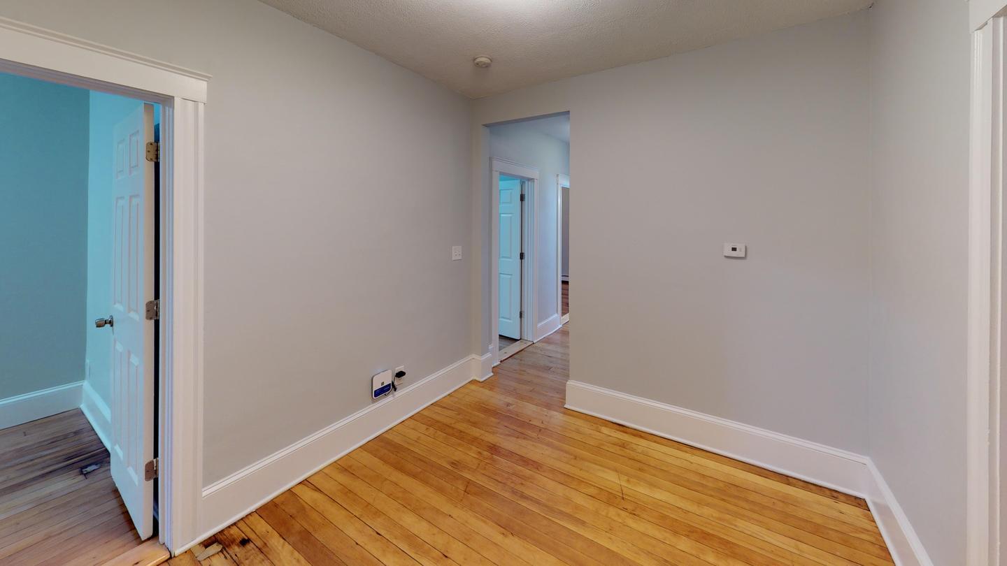 Building Photo - 110 Greenbrier St