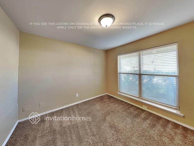 Building Photo - 4640 Wineberry Dr