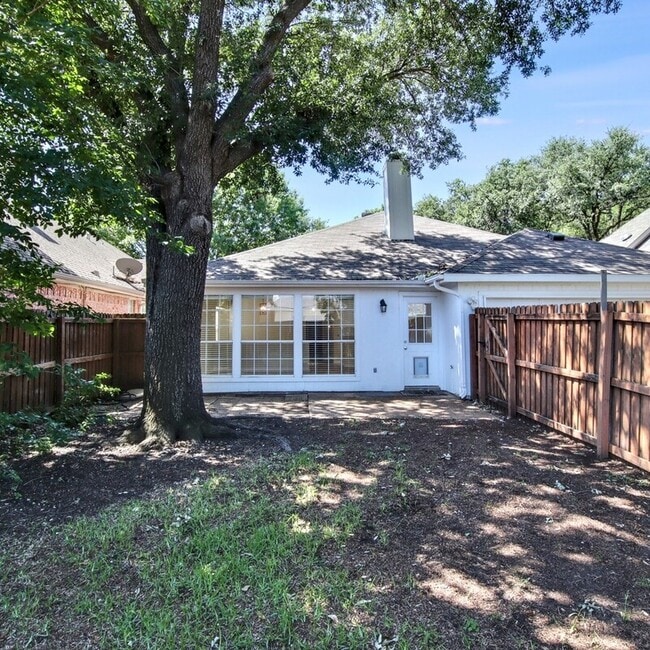 Building Photo - 4211 Briarbend Rd