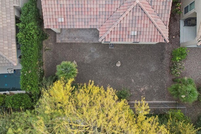 Building Photo - 12600 W Rosewood Ln