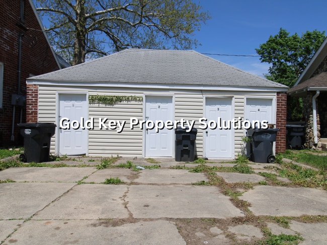 Building Photo - 1430 Pearl St