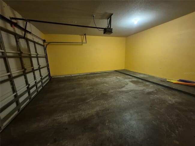 Building Photo - 18104 Villa Creek Dr