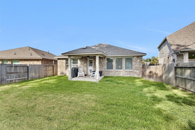 Building Photo - 4330 Umber Shadow Dr