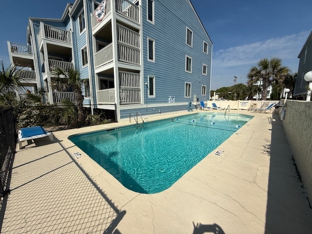 Building Photo - 1511 N Ocean Blvd