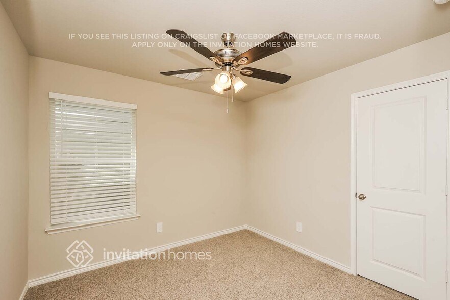 Building Photo - 7163 Blue Jay Way