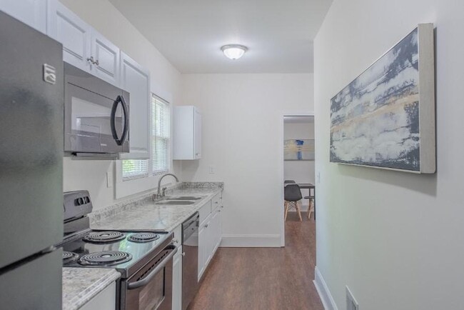 Primary Photo - 753 Charlotte Pl NW