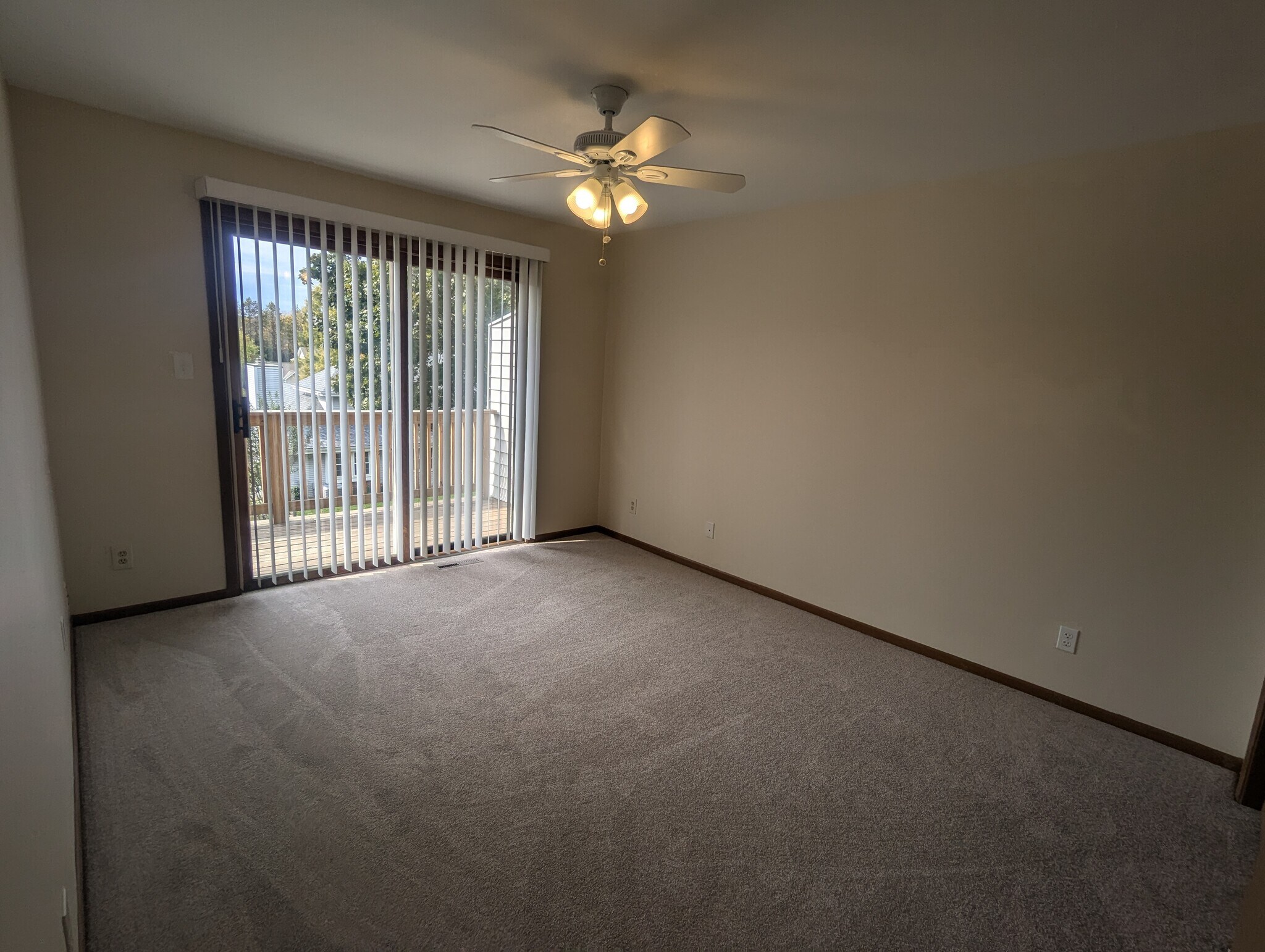 Building Photo - 3351 S 113th St