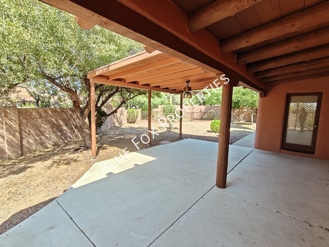 Building Photo - 9097 N Jessy Ln