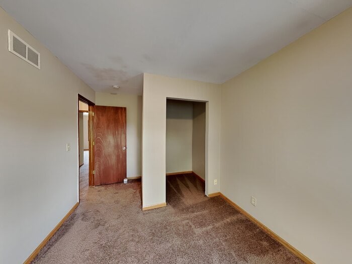 Building Photo - 3613 E 42nd St