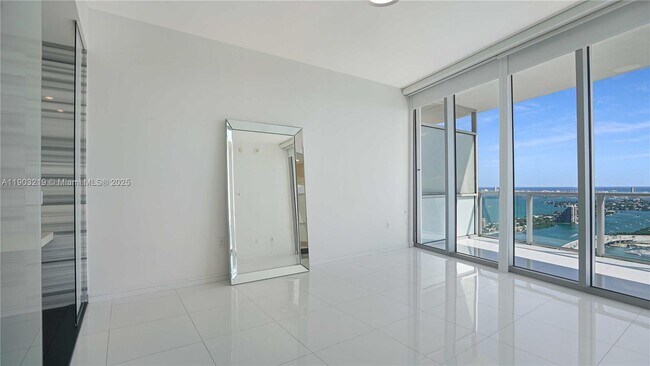 Building Photo - 1100 Biscayne Blvd