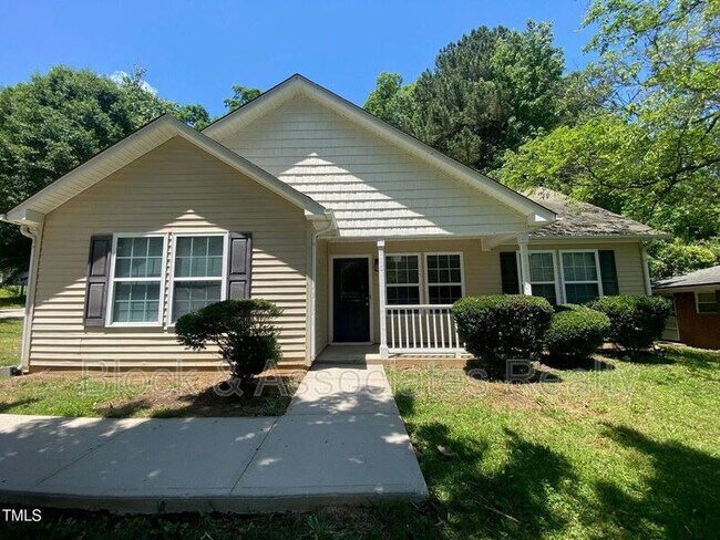 Primary Photo - 116 Archdale Dr