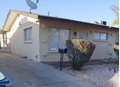 Building Photo - 4308 El Conlon Ave