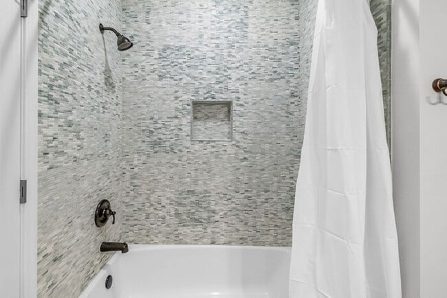Building Photo - Waterfront Living at Its Finest - Beautifully Remodeled 3BR/2BA, 1st Floor, End Unit Condo on Lak...