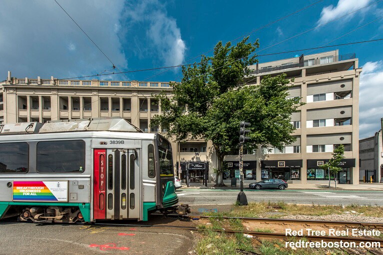Building Photo - 1079 Commonwealth Ave