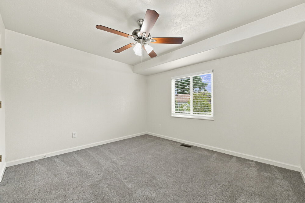 Building Photo - 8480 S Upham Way