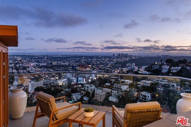 Building Photo - 8572 Hillside Ave