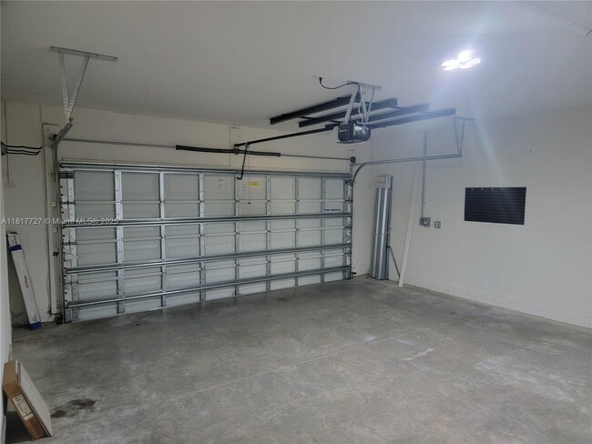 Building Photo - 3281 Roxbury Pl SW