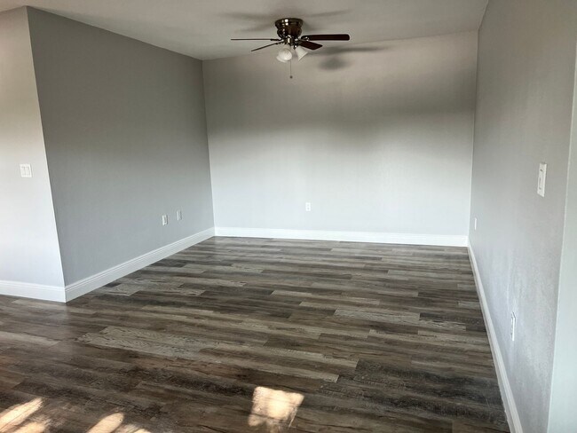 Building Photo - 4042 Audubon Dr