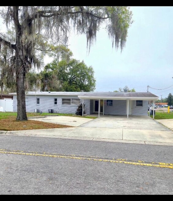 Building Photo - 101 Emily Ln