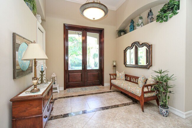 Building Photo - ** THE MOORINGS ** SINGLE FAMILY HOME 3 PL...