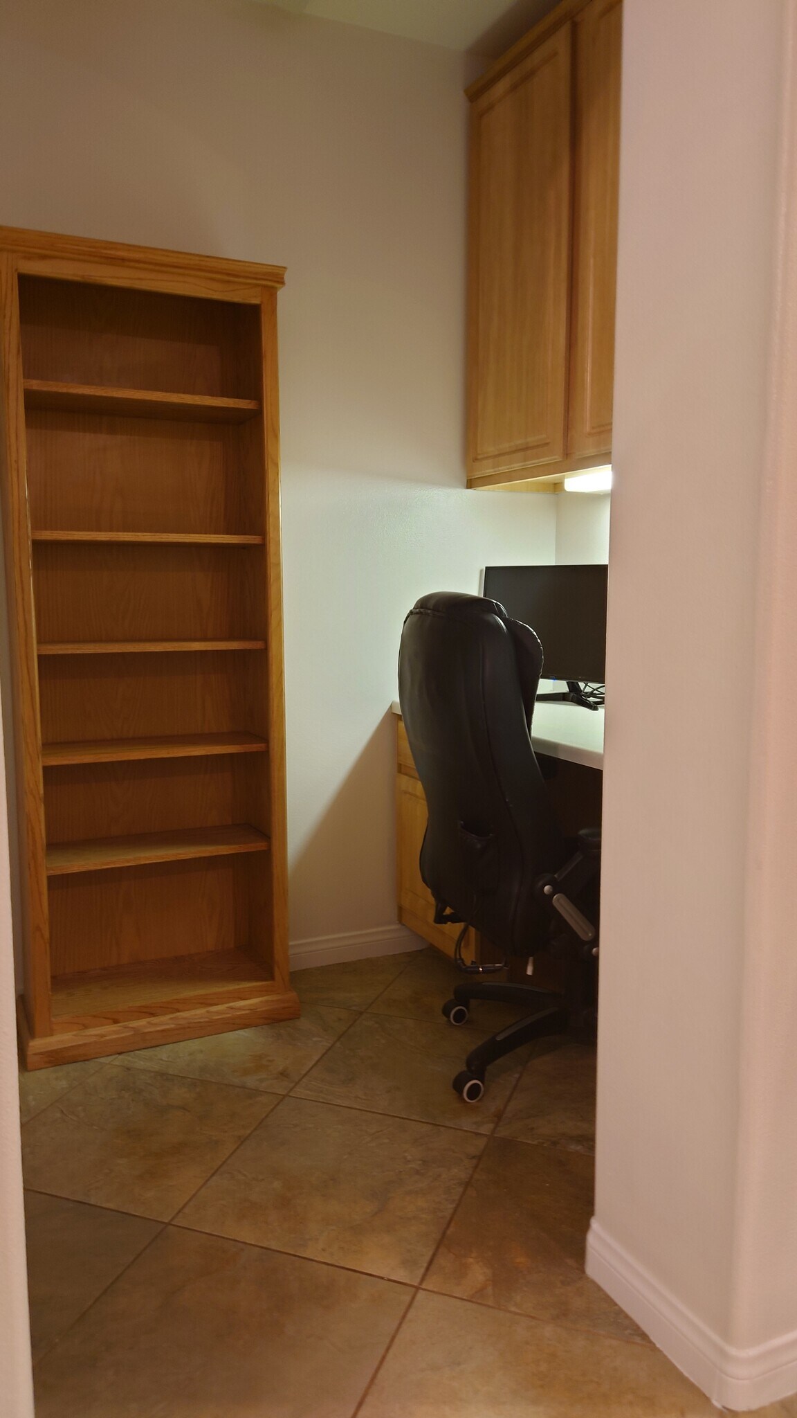 Building Photo - 201 Kaelyn St