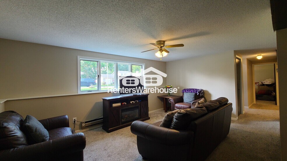 Building Photo - 305 Georges Ct