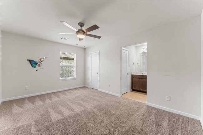 Building Photo - 3850 Chapman Bluff Dr