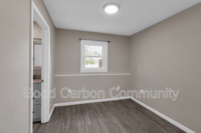 Building Photo - 334 Harris Hill Rd