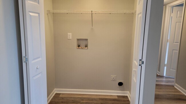 Building Photo - Graham Village