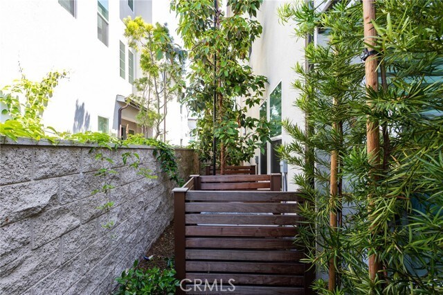Building Photo - 141 Parkland Aly