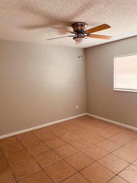 Building Photo - 805 Revels Ln