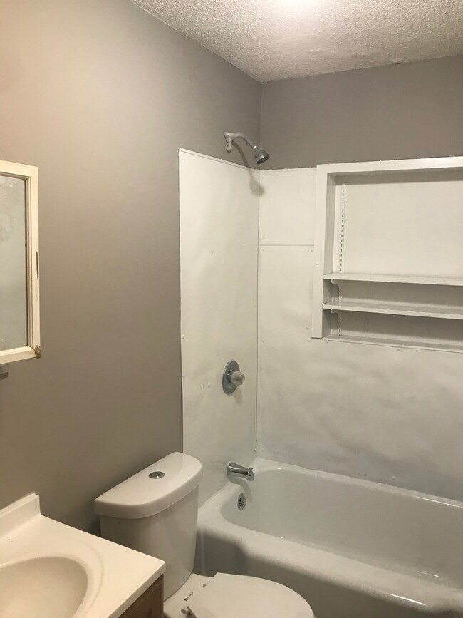 Building Photo - ***4 Bedroom / 2 Bathroom Home for Rent in Columbus, GA