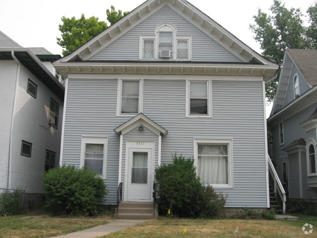 Building Photo - 3213 Hennepin Ave