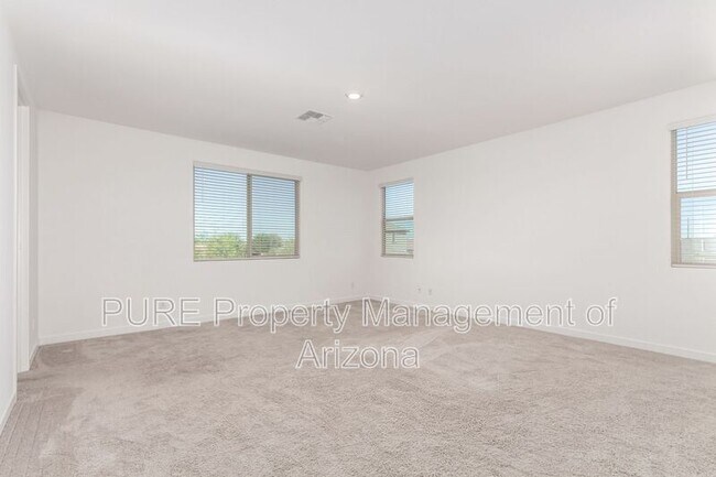 Building Photo - 9206 W Roma Ave