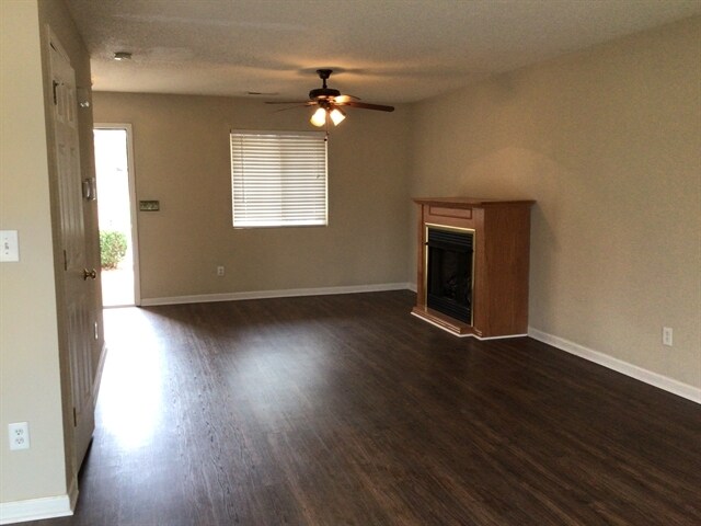 Building Photo - 3744 Foxton Dr