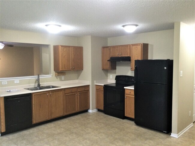 Building Photo - 1071 Highpointe Boulevard