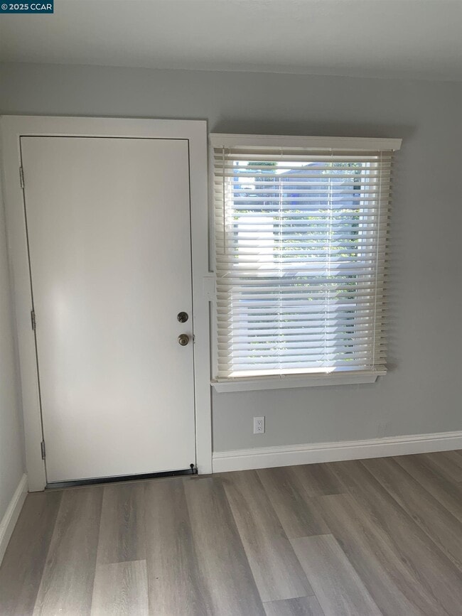 Building Photo - 2680 Appian Way