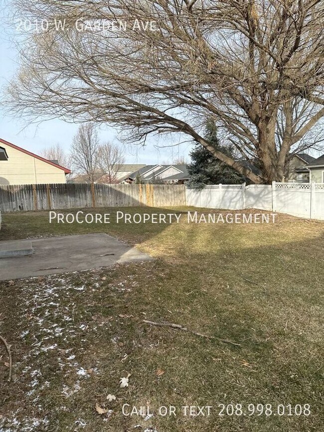 Building Photo - $2195/Month: Spacious 4-Bed, 2.5-Bath Home with 3-Car Garage on Expansive Lot