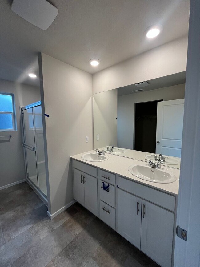 Building Photo - BRAND NEW CONSTRUCTION 4-bedroom 2.5-Bathrooms