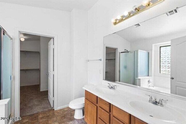 Building Photo - 4123 E Coal St