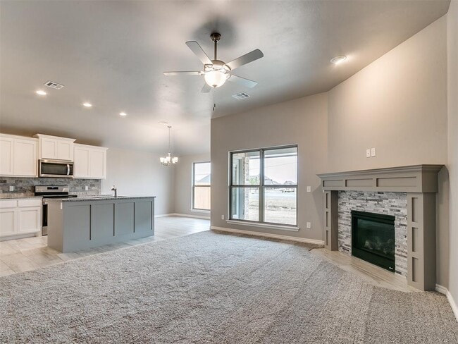 Building Photo - 2204 Wheatheart Dr