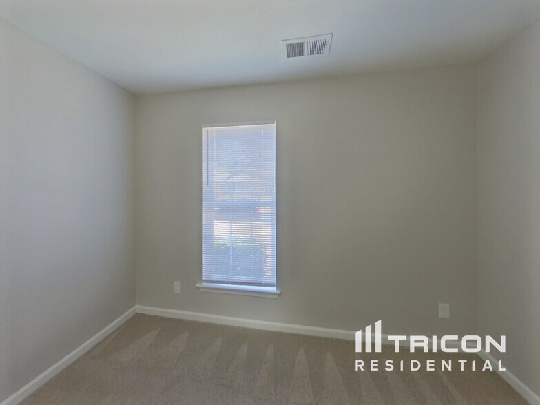 Building Photo - 8130 Chimore Ln