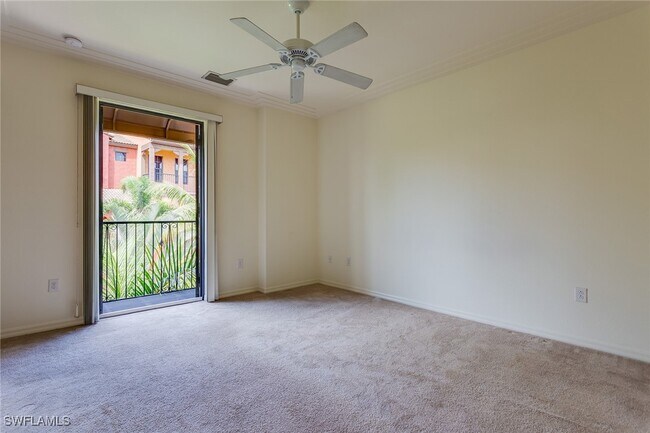 Building Photo - 9037 Alturas St
