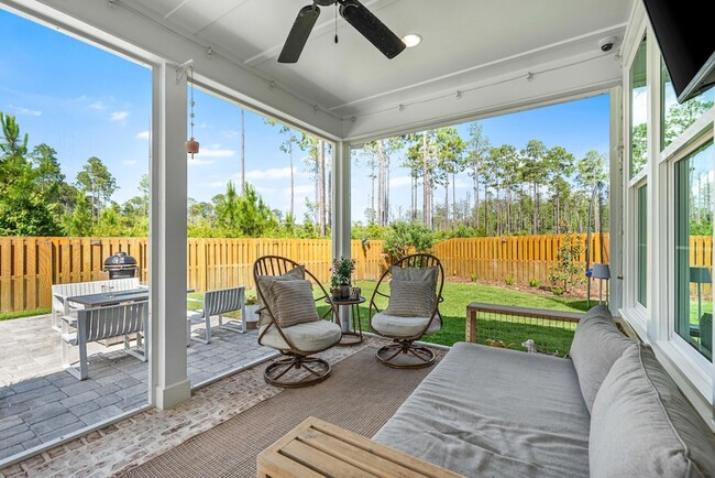 Building Photo - 229 Windrow Way