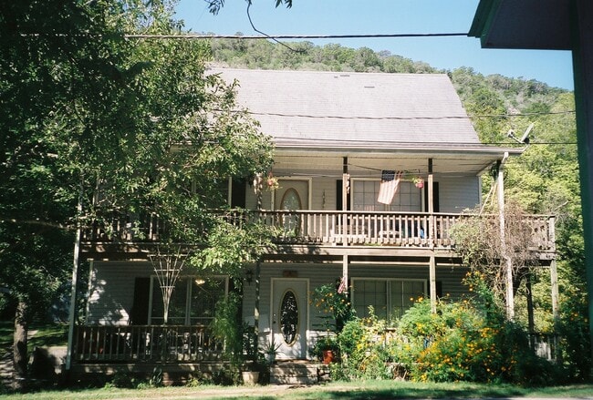 Primary Photo - 8031 River Rd