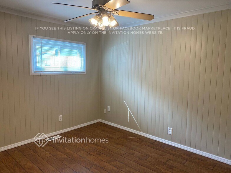 Building Photo - 9220 S 49th Ct