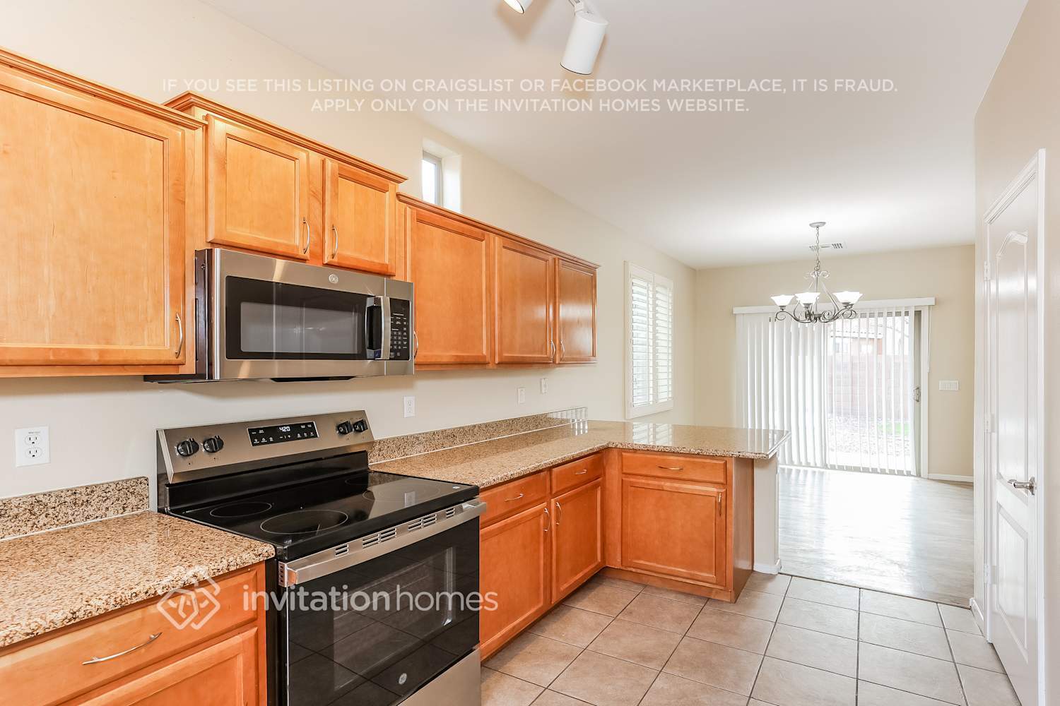 Building Photo - 881 E Stottler Dr