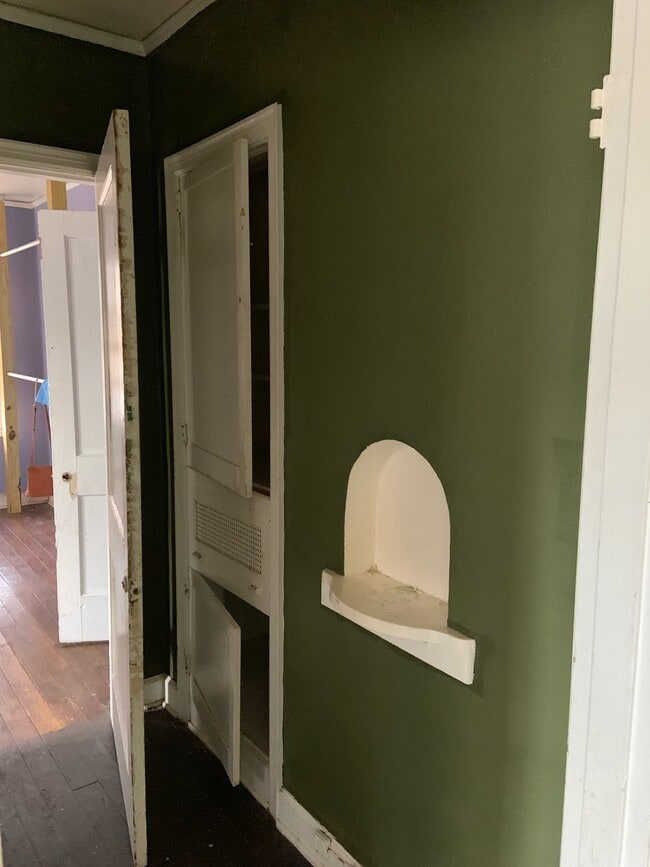 Building Photo - 1148 S Barksdale St