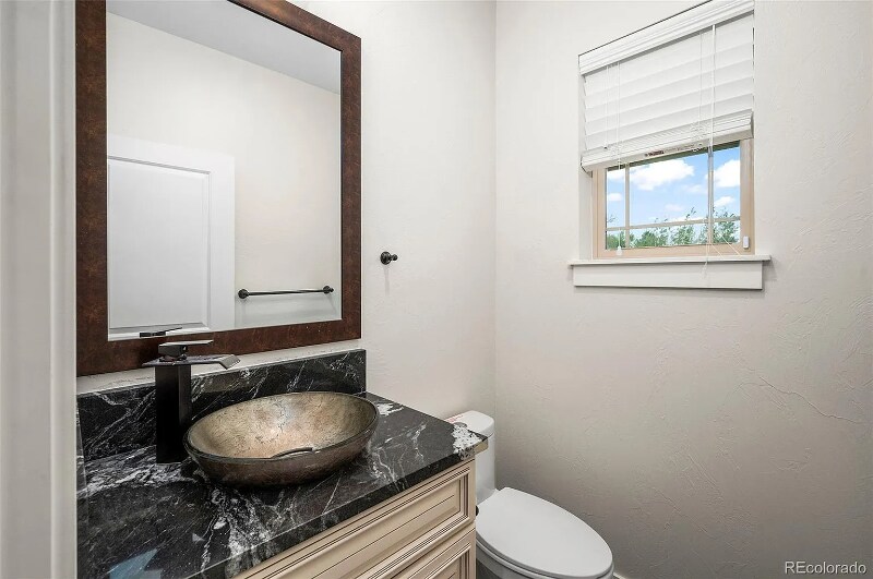 Building Photo - 5372 W 68th Ave